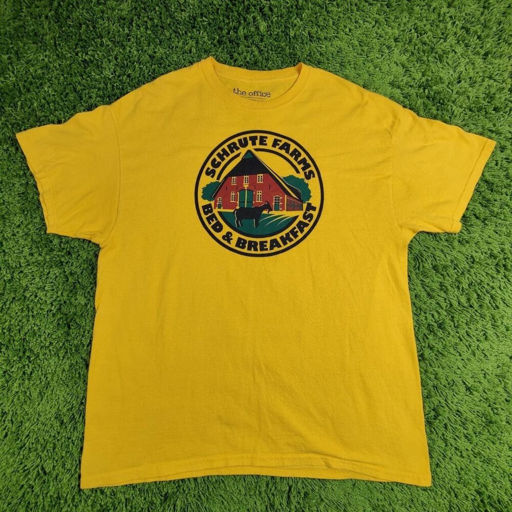 Retro Y2K 'The Office' tv series mustard yellow schrute farm's t-shirt men's XL
